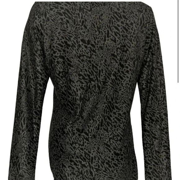 Max & Mia Ladies' Long Sleeve Side Twist Top - Picture 4 of 11